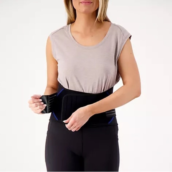 Tommie Copper Adjustable Compression Back Brace (Z003) - Picture 3 of 13